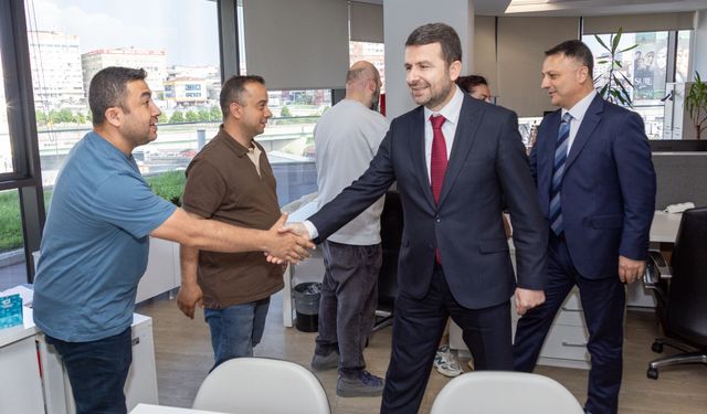 Basın İlan Kurumu Genel Müdürü Çay, personelle bayramlaştı