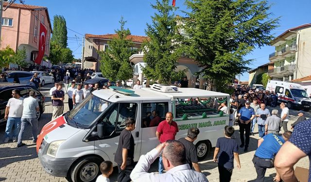 Uşak’ın komşusu Gediz şehidine ağladı