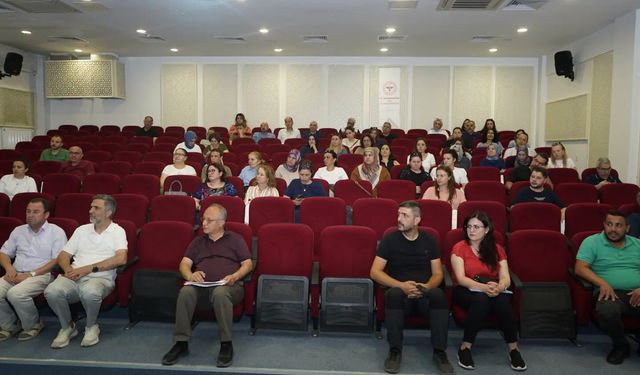 Uşak’ta Aile Hekimleri ve Sağlık Çalışanlarına yönelik hizmet içi eğitim düzenlendi