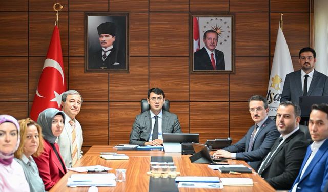 Uşak Valiliği'nde Şefkat Ekipleri Projesi Değerlendirme Toplantısı yapıldı