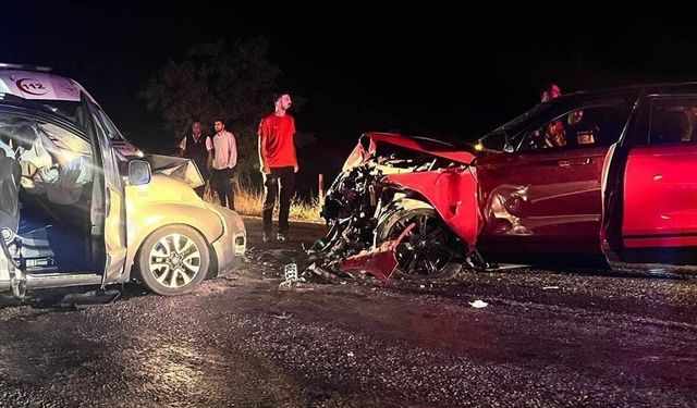 Belçika plakalı aracın karıştığı kazada 2 kişi hayatını kaybetti
