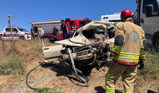 Kula-Eşme yolundaki kazada 70 yaşındaki sürücü hayatını kaybetti