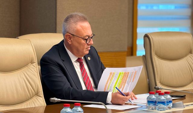 Uşak, Kütahya ve Afyon için yapılan ve yüzde 97 zarar eden Zafer Havalimanını yapanlar da eğitime gidecek mi?