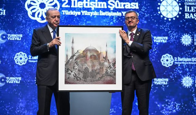Dezenformasyonla mücadele hakikati koruma meselesidir