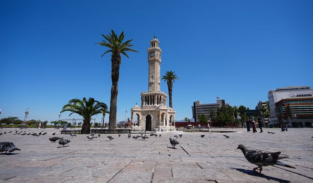 Uşak'a 3 saat mesafede bulunan İzmir'in dünü ve bugünü!