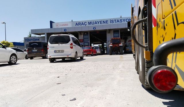 Uşak'ta ortalama 4 kişiye 1 otomobil düşüyor!