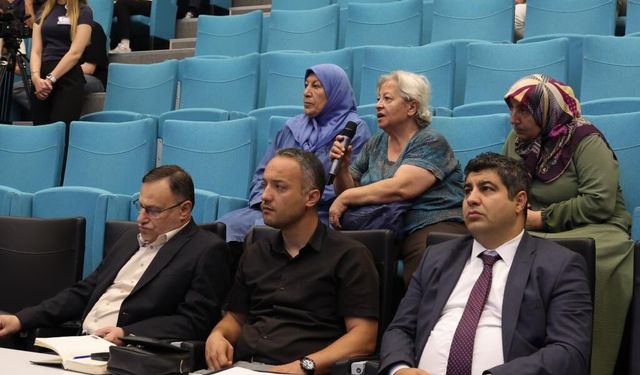 Kütahya Belediye Başkanı Kahveci, vatandaşla toplantı yaptı