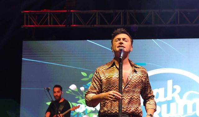 Kütahya Belediyesi, DMD hastası Metahan'a destek için Zakkum konserini organize etti