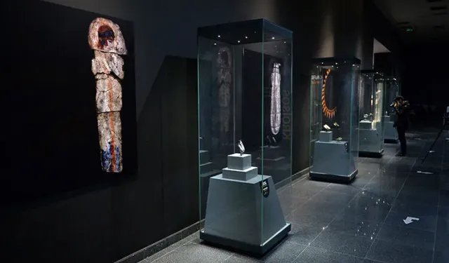 Uşak Arkeoloji Müzesi'ndeki eserlerin önemi ve tarihteki yeri Müzelik Sohbetler'de konuşuldu