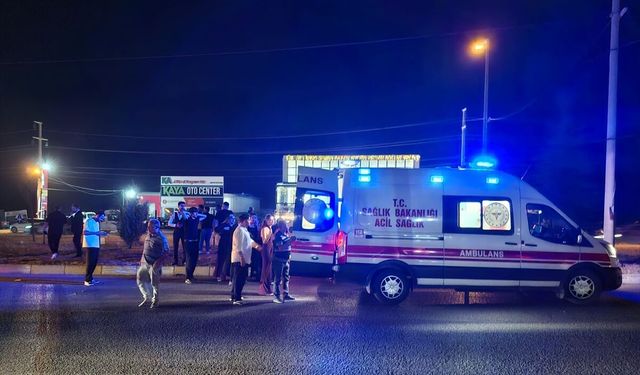 Sandıklı otogarı kavşağında kazası: 1 kişi hayatını kaybetti