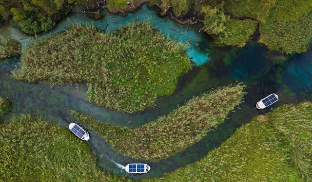 Ula Akkaya'daki Azmak Nehri'nin çevresindeki güzellik! Tekne turlarına yoğun ilgi!