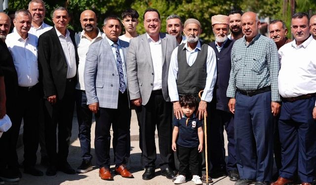 Manisa'nın mahallelerindeki sorunları yerinde dinledi