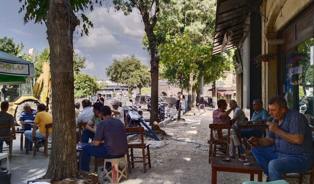 Uşak'ta dün duran işler bugün devam edecek