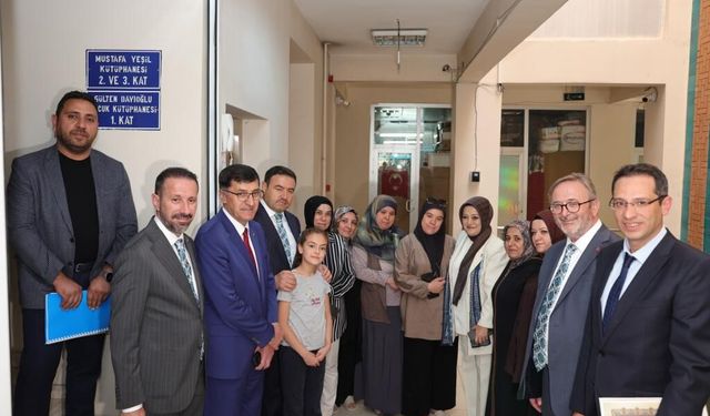 Kütahya Mustafa Hakkı Yeşil Kütüphanesi ile Gülten Dayıoğlu Çocuk Kütüphanesi’ni ziyaret ettiler