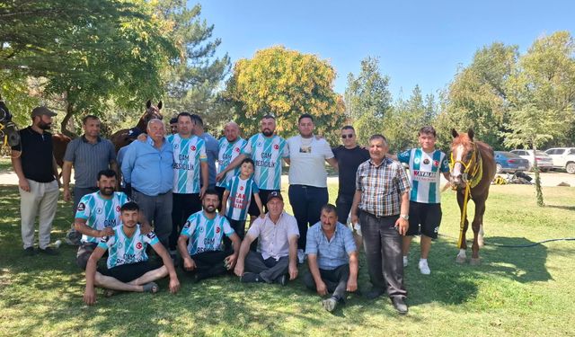 Uşak'ı yenen Selendi, finalde rakibi Malatya'ya tarihi fark attı