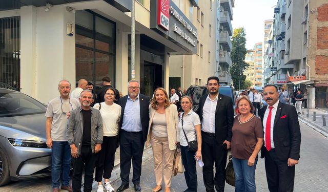 Uşak Milletvekili Ali Karaoba, Kılıçdaroğlu'nun İzmir programına katıldı