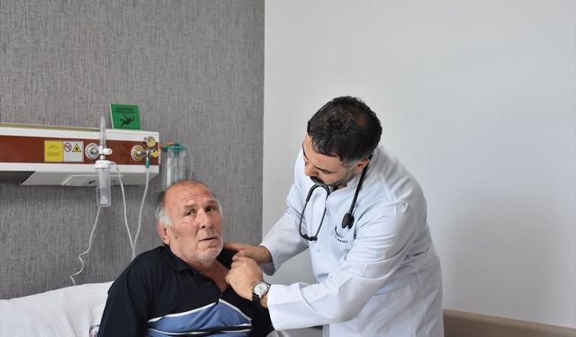 Uşak'ta yaşayan Mesut Akıncı, sigara nedeniyle yaşadığı solunum sıkıntısını Afyon'da çözdü