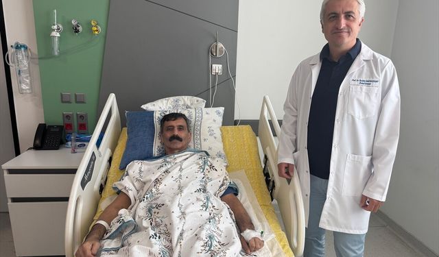 Doktorların küçük dediği kitle 6 ayda 2 buçuk kilo oldu