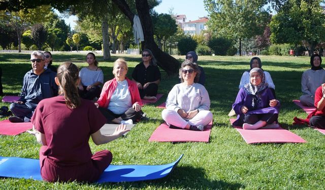 Uşak Atapark'ta 'harekete geç' çağrısıyla aktiviteler yapıldı
