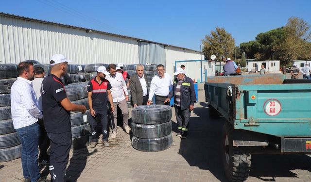 Kula, Alaşehir ve Demirci gibi ilçelerde suyun tasarrufu 7 milyon metre boru dağıttılar