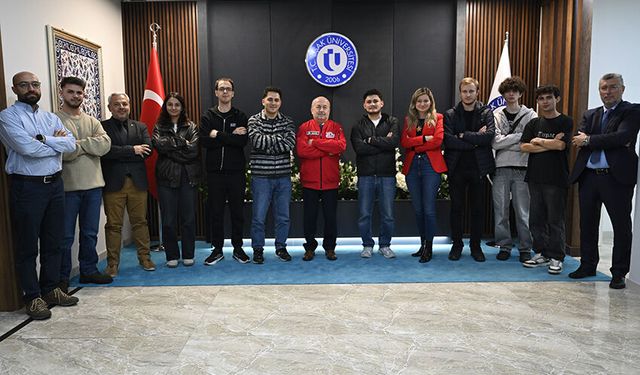 Uşak Teknik Bilimler Elektrik öğrencileri TENOFEST'te önemli dereceler elde etti