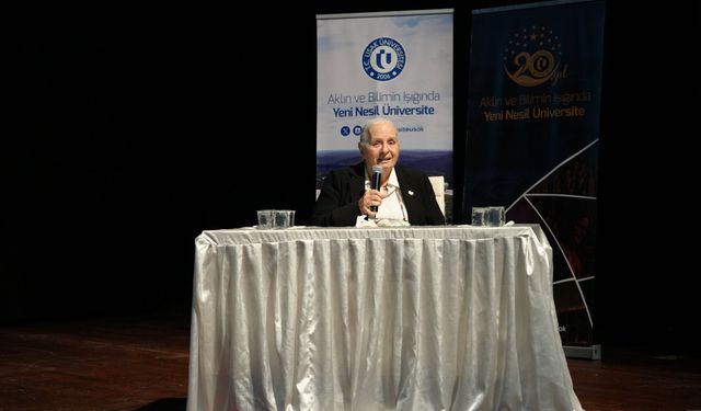 Timsal Karabekir, Uşak Üniversitesi öğrencileriyle buluştu