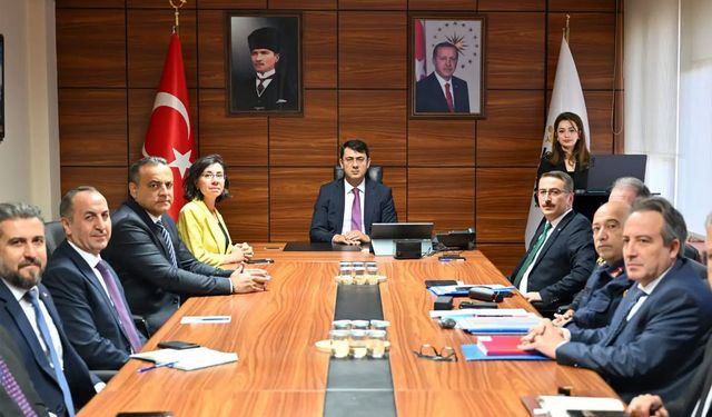 Uşak'taki okullarda güvenlik tedbirleri masaya yatırıldı