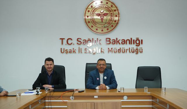 Uşak İl Sağlık Müdürü Acar, odyologların talep ve beklentilerini dinledi