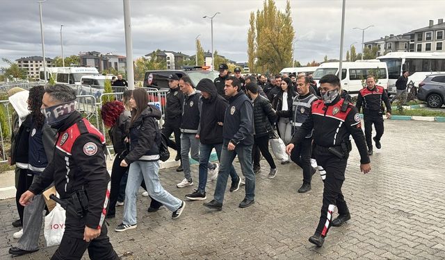 Kütahya merkezli bahis operasyonunda 15 milyarlık işlem yapıldığı ortaya çıktı! 62 kişi tutuklandı!