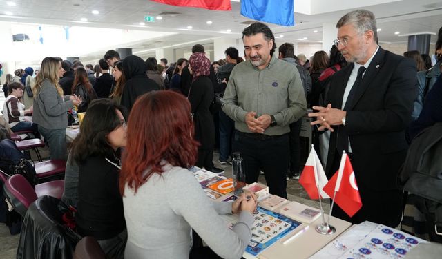 Uşak Üniversitesi'nde Erasmus Günleri kapsamında çeşitli programlar yapılıyor