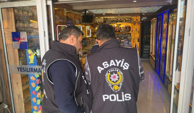 Uşak'taki okulların çevresindeki 5 bin 242 kişi, GBT kapsamında sorgulandı