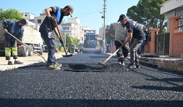 Manisa Kırkağaç'taki yollar için 4 bin tonluk asfalt serimi yapıldı