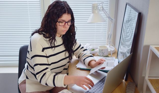 Uşak'ta evini değiştiren üniversiteliler elektrik aboneliklerini online olarak taşıyabilecek