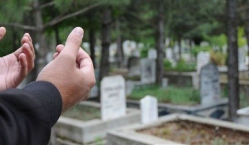Uşak Belediyesi, arife günü mezarlık ziyareti yapacaklar için bedava servis kaldırıyor