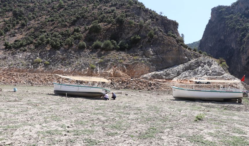 Uşak, İzmir, Ankara ve bir çok ilde yaşanan su sorunu 2050'de pik yapacak, 1 damla su kalmayabilir!