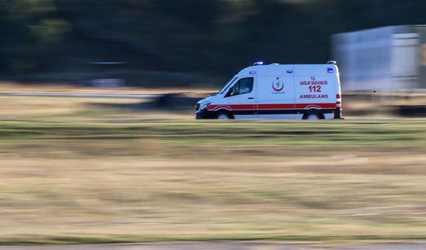 Bornova'da 21 yaşındaki motokurye bariyere çarparak hayatını kaybetti