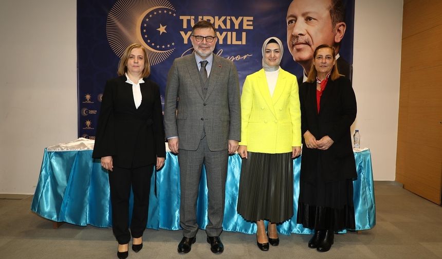 İzmir İl Kadın Kolları Başkanı Dalkıran göreve başladı