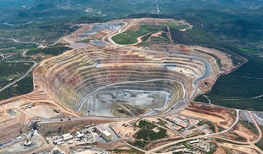 Uşak'ta yoğun su tükettiği için eleştirilen altın madeni, Eşme'ye 2 diyaliz cihazı aldı