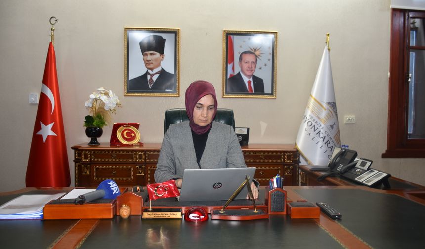 Vali Yiğitbaşı sabah namazında gençlerle buluştu