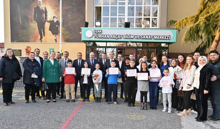 "Uluslararası Matematik Yarışması"nda Uşak'tan 8 öğrenci birinci oldu