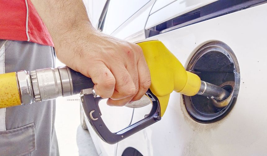 Uşak'ta ve diğer tüm illerde benzin, mazot ve LPG fiyatları yine yükseldi!
