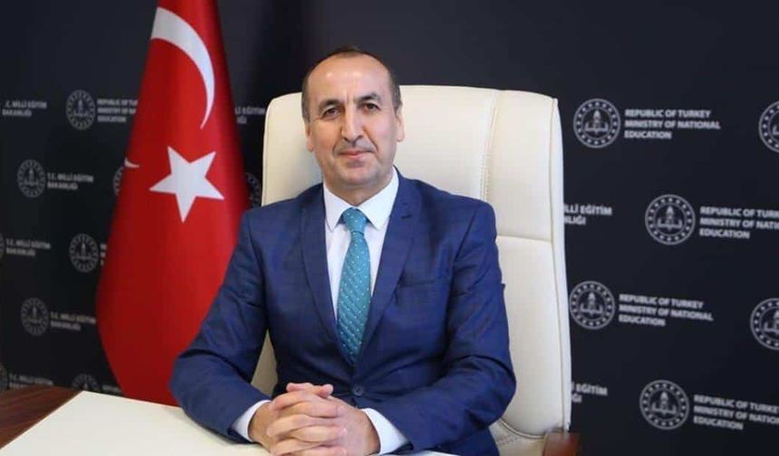 Uşak İl Milli Eğitim Müdürü Yücel yaz tatiline giren çocuklara; zamanı canlı renklere dokunarak geçirmelerini öğütledi