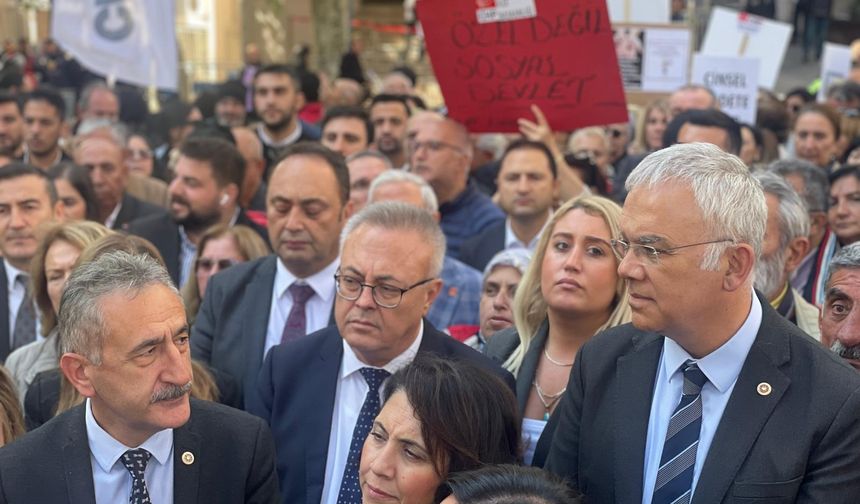 Uşak Milletvekili Karaoba: Hangi üst düzey isme giderse gitsin bu işin peşindeyiz