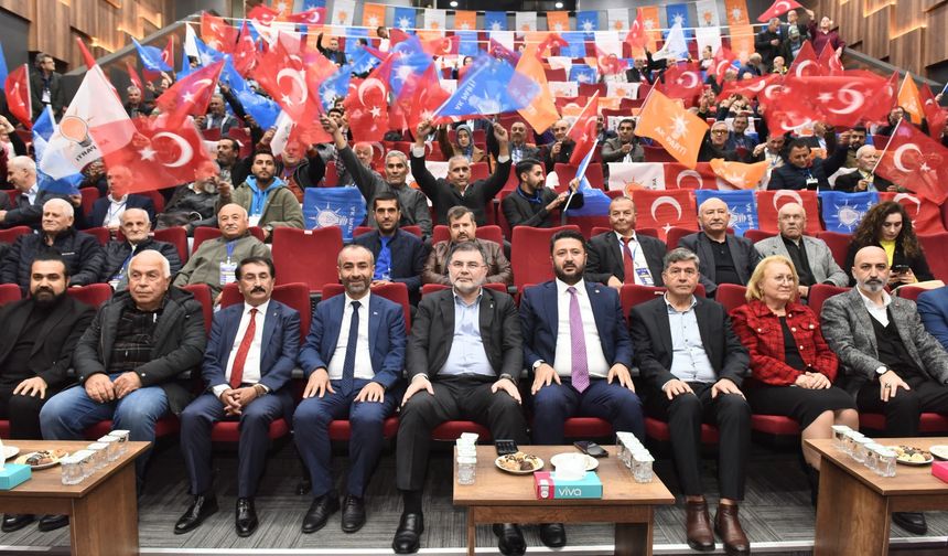 AK Parti Dikili 7. Olağan İlçe Kongresi yapıldı