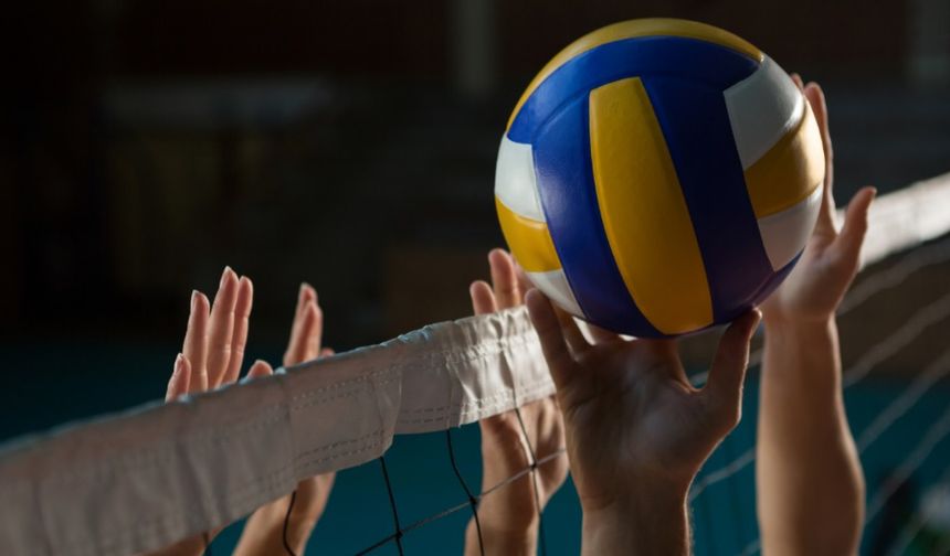 Galatasaray-Fenerbahçe voleybolda karşı karşıya