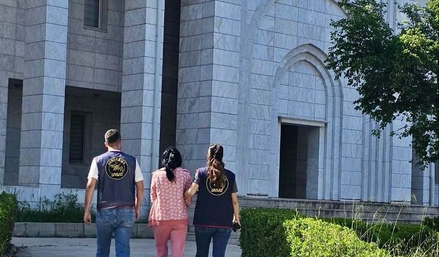 Muğla'da 14 yıl kesinleşmiş hapis cezası bulunan firari hükümlü yakalandı