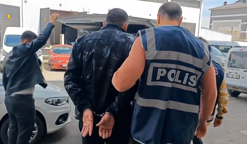 Kütahya'da 54 yıl 4 ay hapis cezası bulunan firari yakalandı
