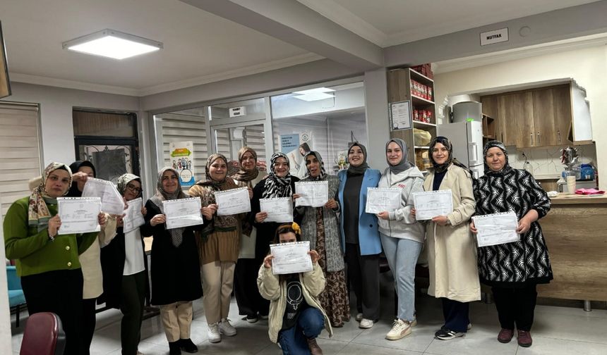 Hocalar'da kadınlara mantar yetiştiriciliği kursu verildi