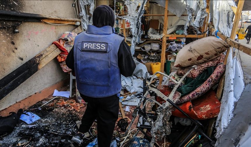 İsrail ordusu bu sefer Gazze'de gazetecilere saldırdı