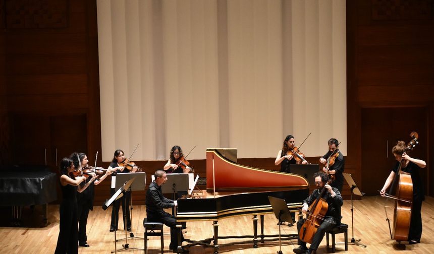 İzmir'de düzenlenen 5. Uluslararası Barok Müzik Festivali sona erdi